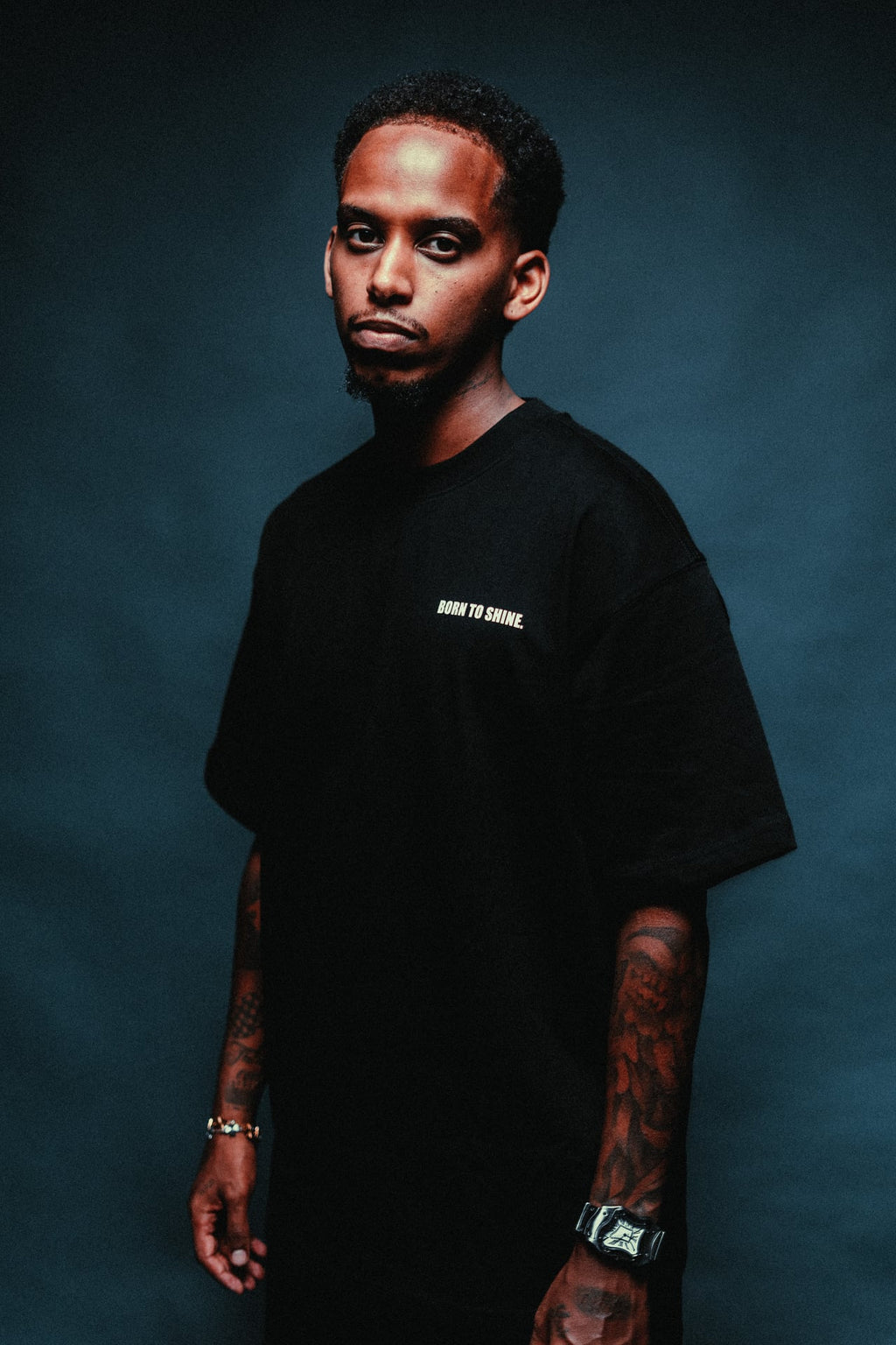 BLACK TEE "BORN TO SHINE"